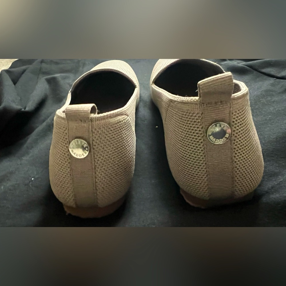 Shoes - Picture 2 of 3